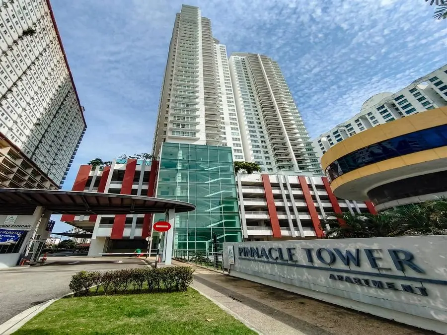 Pinnacle Tower Apartment